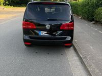 Gebraucht VW Touran 140 PS (102 kW) 2012 Schwarz Van / Kleinbus
