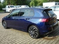 Gebraucht VW Golf VIII Active 131 PS (96 kW) 2022 Atlantic blue metallic Limousine