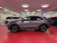Neu VW T-Roc Style 150 PS (110 kW) 2026 Grau SUV