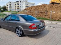 gebraucht Mercedes E320 CDI Avantgarde sehr gute Ausstattung!!!