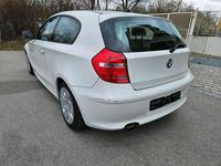 Gebraucht BMW 116 122 PS (89 kW) 2010 Weiß Kleinwagen