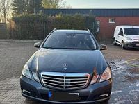 Gebraucht Mercedes E250 204 PS (150 kW) 2009 Grau Kombi