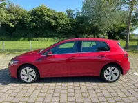 Gebraucht VW Golf VIII Style 150 PS (110 kW) 2021 Rot Limousine