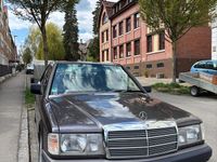 Second-hand Mercedes 190 109 CP (80 kW) 1993 Andere farben Berlinǎ