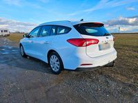 Gebraucht Ford Focus 120 PS (88 kW) 2022 Weiß Kombi