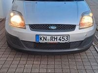Gebraucht Ford Fiesta Fun X 60 PS (44 kW) 2007 Silber Kleinwagen