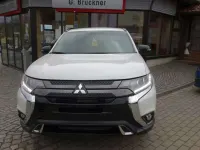 Gebraucht Mitsubishi Outlander Active 150 PS (110 kW) 2019 Andenweiß SUV