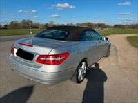 Gebraucht Mercedes E200 183 PS (134 kW) 2011 Silber Cabrio