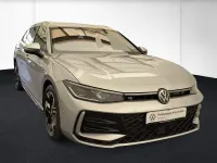 Gebraucht VW Passat R-line 150 PS (110 kW) 2025 Silber Limousine