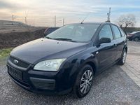 Gebraucht Ford Focus Trend 101 PS (74 kW) 2006 Blau Limousine