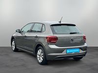 Gebraucht VW Polo Highline 95 PS (69 kW) 2021 Limestone grey metallic Limousine