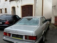Gebraucht Mercedes 560 300 PS (220 kW) 1987 Silber Coupé