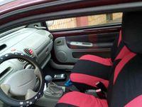Second-hand Renault Twingo 58 CP (42 kW) 2002 Andere farben Hatchback