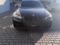 Gebraucht BMW 325 218 PS (160 kW) 2008 Schwarz Limousine