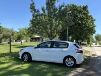 Gebraucht Peugeot 308 131 PS (96 kW) 2019 Weiß Limousine