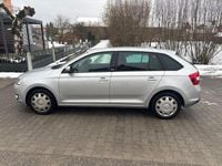 Gebraucht Skoda Rapid Joy 90 PS (66 kW) 2016 Silber Kleinwagen