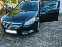 Gebraucht Opel Insignia 140 PS (102 kW) 2011 Schwarz Kombi