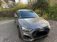 Gebraucht Audi A1 Ambiente 110 PS (80 kW) 2022 Grau SUV