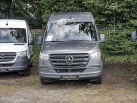 Gebraucht Mercedes Sprinter 170 PS (125 kW) 2023 Grau Van