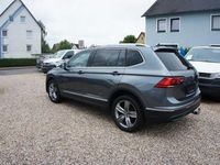 Gebraucht VW Tiguan Allspace Life 150 PS (110 kW) 2023 Platinum grey SUV