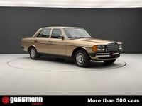 Gebraucht Mercedes 200 94 PS (69 kW) 1982 Gold Limousine