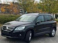 Gebraucht VW Tiguan Trendline 150 PS (110 kW) 2011 Schwarz SUV