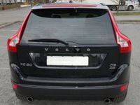 Gebraucht Volvo XC60 Momentum 163 PS (119 kW) 2012 Schwarz metallic SUV