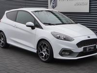 Gebraucht Ford Fiesta ST 200 PS (147 kW) 2019 Sonderlackierung frostweiß Limousine
