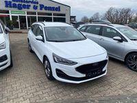 Gebraucht Ford Focus Cool & Connect 125 PS (91 kW) 2019 Weiß Limousine