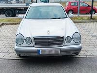 Gebraucht Mercedes E240 170 PS (125 kW) 2000 Silber Limousine