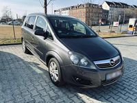 Gebraucht Opel Zafira 125 PS (91 kW) 2012 Grau Van / Kleinbus