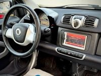 Gebraucht Smart ForTwo Coupé 71 PS (52 kW) 2011 Tridionsicherheitszelle silbe Coupé