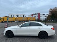 gebraucht Mercedes E200 9G (Neuer Service + Neuer Tüv + MB100 Garantie)