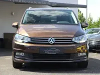Gebraucht VW Touran Sound 150 PS (110 kW) 2017 Nutshell brown metallic Van / Kleinbus