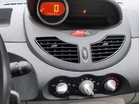 Gebraucht Renault Twingo 75 PS (55 kW) 2008 Orange Kleinwagen