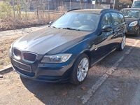 Gebraucht BMW 316 116 PS (85 kW) 2011 Schwarz Kombi