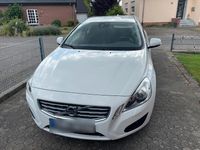 Gebraucht Volvo V60 Kinetic 163 PS (119 kW) 2011 Weiß Kombi
