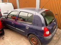 Usata Renault Clio II 2001 Blu Berlina