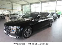 Gebraucht Mercedes E220 194 PS (142 kW) 2021 Schwarz Limousine