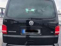 gebraucht VW Multivan T5 Highline, Black Perleffekt