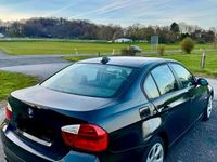 Gebraucht BMW 318 122 PS (89 kW) 2008 Schwarz Limousine