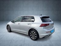 Second-hand VW Golf VIII Active 150 CP (110 kW) 2022 Argintiu Berlinǎ