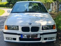 Używany BMW M3 Performance 243 KM (178 kW) 1998 Biały Sedan/Limuzyna
