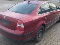 Gebraucht VW Passat 150 PS (110 kW) 2003 Rot Limousine