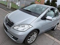 Gebraucht Mercedes A160 95 PS (69 kW) 2011 Silber Van / Kleinbus