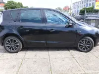 Gebraucht Renault Scénic III Bose Edition 116 PS (85 kW) 2013 Sternenschwarz Van / Kleinbus