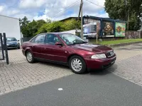 Gebraucht Audi A4 101 PS (74 kW) 1999 Rot Limousine