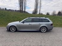 Gebraucht BMW 545 333 PS (244 kW) 2005 Silber Kombi