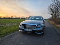 Gebraucht Mercedes E220 Exclusive 194 PS (142 kW) 2016 Grau Kombi