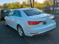 Gebraucht Audi A4 Ambiente 150 PS (110 kW) 2016 Weiß Limousine